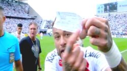 Santos’ta ‘yanlış değişiklik’ krizi: Kenarda masaj yaptıran Neymar yanlışlıkla oyundan alındı