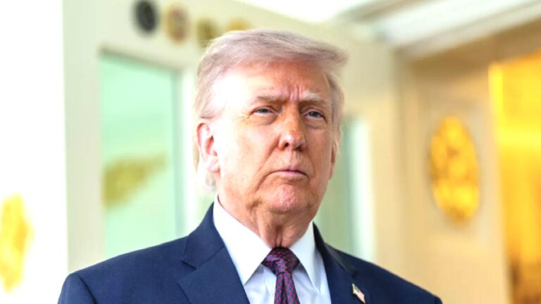 Trump: İran’la anlaşma büyük ölçüde tamamlandı, Hürmüz Boğazı açılacak