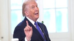 Trump’tan yeni İran açıklaması: ‘Büyük olan ülkemizle yeniden alay etti, artık gülemeyecekler’