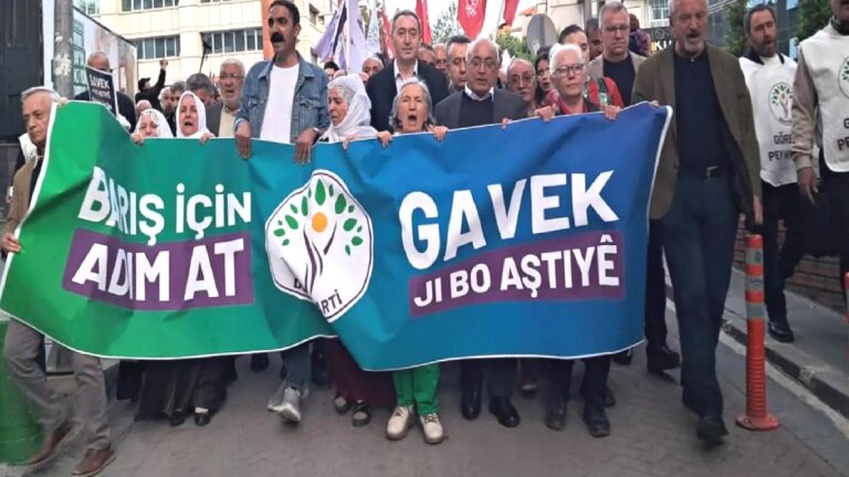Tuncer Bakırhan’dan çözüm süreci yorumu: Barış durağan bir siyaseti kabul etmez