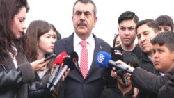 Yusuf Tekin açıkladı: Ara tatillerle ilgili yeni düzenleme!