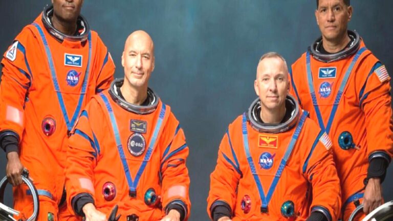 Artemis III astronotları açıklandı: Kadın astronot bulunmaması tepki çekti