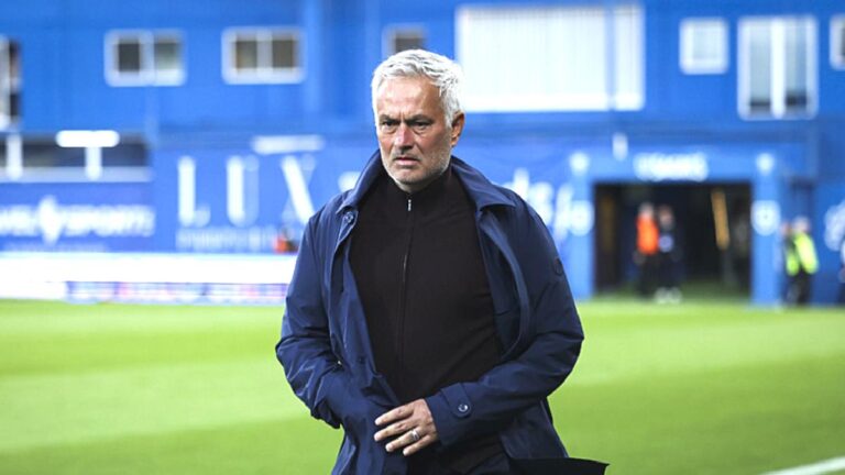 Benfica resmen duyurdu! Jose Mourinho…