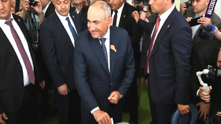 Ermenistan’da muhalefet seçimlerin iptali için başvurdu
