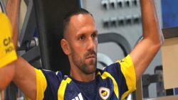 Fenerbahçe’nin yeni transferi Vedat Muriqi çalışmalara başladı
