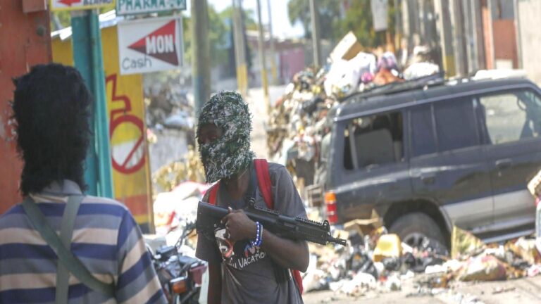 Haiti’de güvenlik krizi: Savunma Bakanlığı’nın üst düzey ismi kaçırıldı