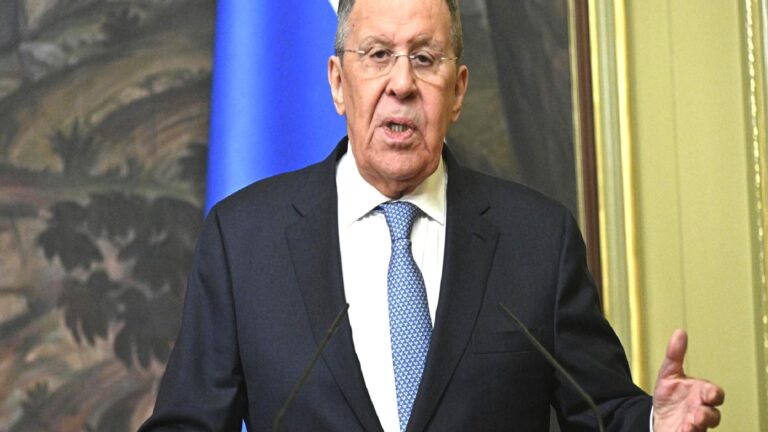 Lavrov’dan Zelenskiy’e mektup tepkisi: Nazik insanlar böyle yapmaz