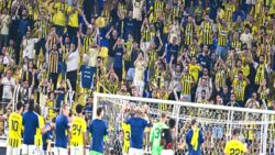 Fenerbahçe’nin yıldızını 3 takım birden izlemeye geldi!