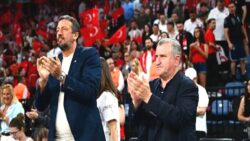 Gençlik ve Spor Bakanı Osman Aşkın Bak ve TBF Başkanı Hidayet Türkoğlu’ndan 12 Dev Adam’a övgü!