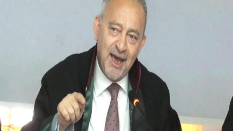Prof. Dr. Ümit Kocasakal İstanbul Barosu için başkan adaylığını açıkladı: Ahval ve şerait böyleyken benden talep edilen görevi reddetmem mümkün olmadı; kazanan Cumhuriyet ve hukuk olacak