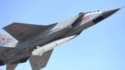Rus ordusu Ukrayna’nın askeri sanayi tesislerini vurdu