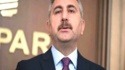 AKP Grup Başkanvekili Abdülhamit Gül: İhtiyaç duyulması halinde yeni kanunlar çıkabilir, kayyım uygulamasıyla ilgili yeni adımlar olabilir