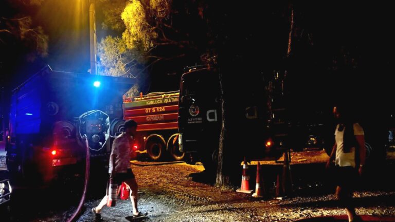 Antalya Kemer’de orman yangını: Ekiplerin müdahalesi sürüyor