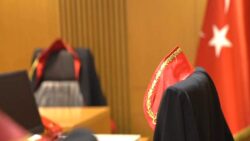 Cinayet suçlamasıyla tutuklanan eski savcının ifadesine ulaşıldı: Kız arkadaşım intihar etti, ayağımı ayna kesti