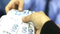 DİSK-AR: Asgari ücret 5 bin 576 lira eridi