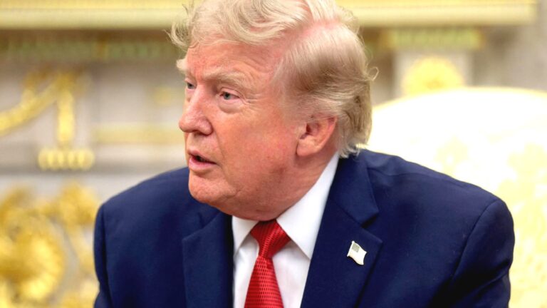 Donald Trump’tan kritik İran açıklaması: Diplomasi masası kapandı