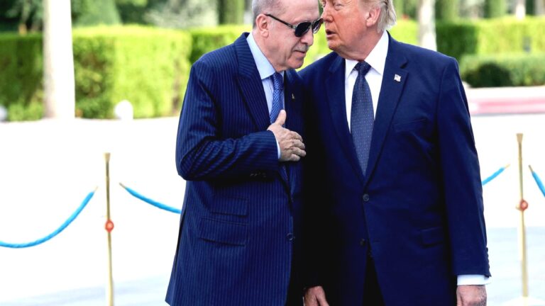 Erdoğan ile Trump telefonda görüştü