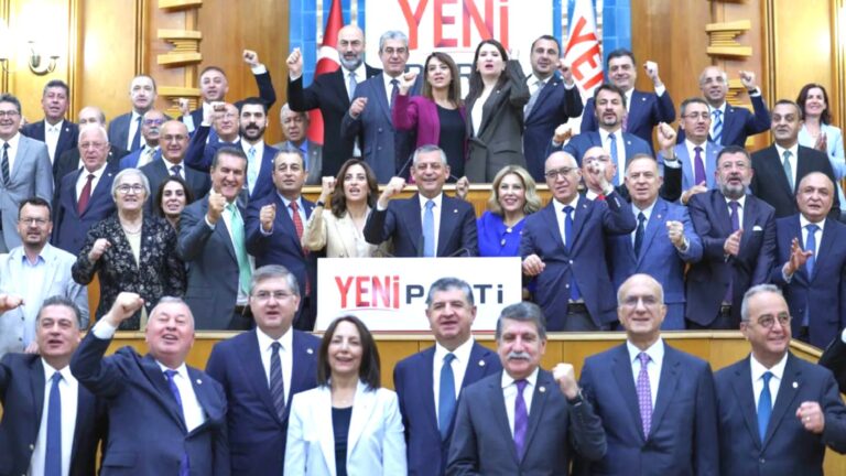 Fikret Bila: Yeni Parti’nin kırmızı çizgisi “Atatürk ilkeleri ve Cumhuriyet’in temel nitelikleri” olmalı