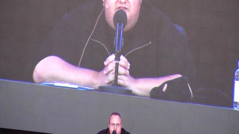 Megaupload’un kurucusu Kim Dotcom: Rusya Ukrayna’yı yenecek, Batı’nın saldırıları yıllarca sürecek