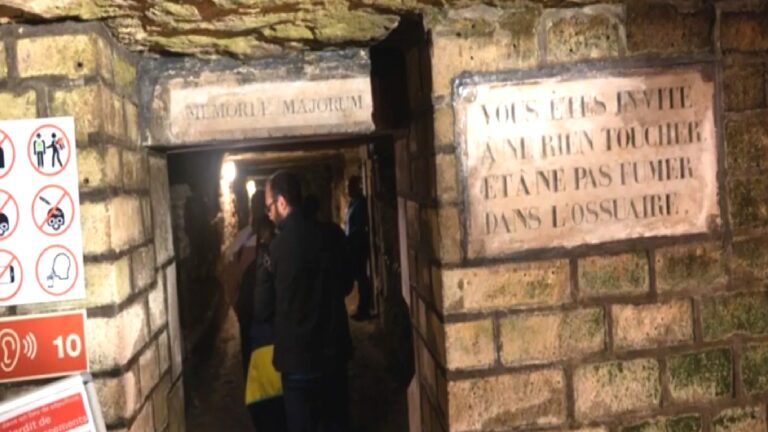 Paris’in altında 6 milyon insanın kemikleri var: Katakombların 200 yıllık sırrı