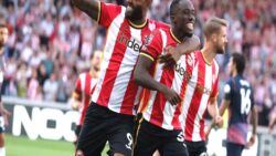 Tottenham, sezonu farklı kayıpla açtı