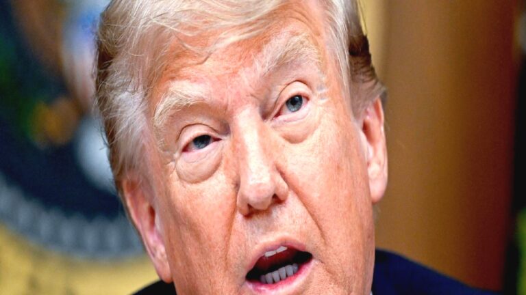Trump: İran’a karşı tarihin en ağır ekonomik operasyonunu başlatıyoruz
