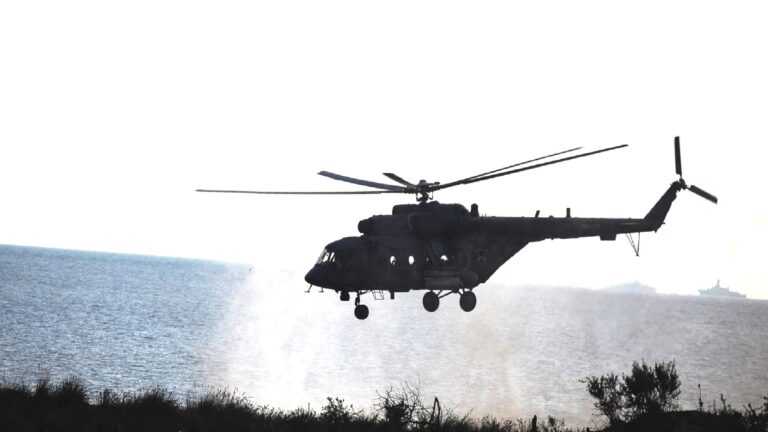 Yunanistan’da helikopter düştü: 3 ölü