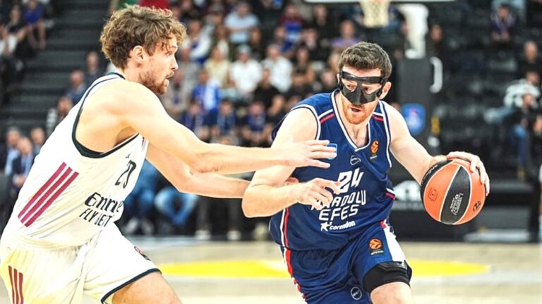 Anadolu Efes, sahasında Real Madrid’i devirdi!