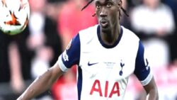 Bissouma’nın yeni adresi Ajax