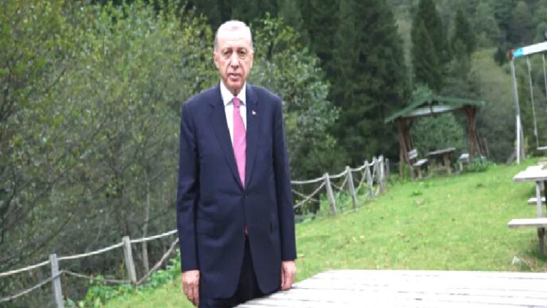 Cumhurbaşkanı Erdoğan’dan 12 Eylül mesajı: Kalkınma yolculuklarımızın darbelerle sekteye uğratılmasına bir daha izin vermeyeceğiz