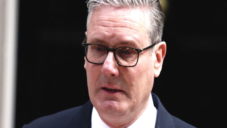 Eski İngiltere Başbakanı Keir Starmer milletvekilliğinden de istifa edeceğini açıkladı