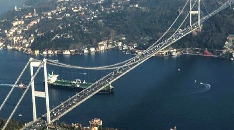 Fatih Altaylı’dan özelleştirme kapsamına alınan köprü ve otoyollarla ilgili yapılan kâr açıklamasına tepki:Tarihte ilk kez bir satıcı “Ayranım ekşi” diye pazara çıkıyor