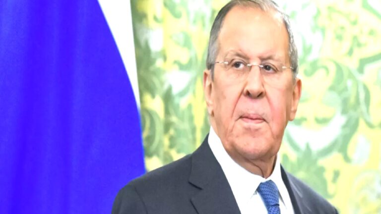Lavrov: Avrupa’nın Ukrayna’daki nazi rejimini desteklemesi utanç verici