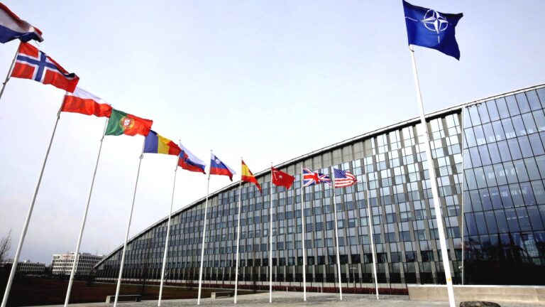 NATO planlamacıları: Avrupa, Rusya ile olası bir çatışmada uzun süre direnemeyebilir