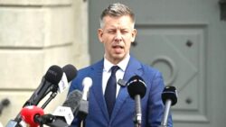 Peter Magyar: Parlamento, TISZA’nın, komünist döneme ait polis arşivlerinin gizliliğini kaldırma girişimini oyladı, Fidesz karşı oy kullandı