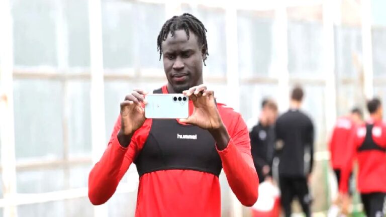 Sivasspor’da Badji ayrıldı